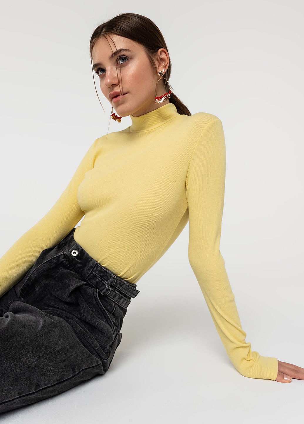 Жовтий демісезонний светр befree