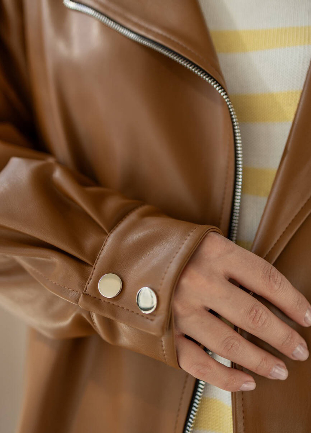 Світло-коричнева демісезонна куртка косуха No Brand