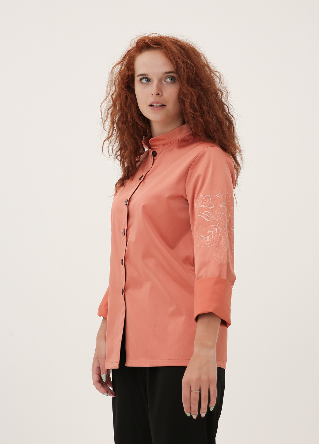 Теракотова демісезонна сорочка - піджак з полірованой бавовни з вишивкою на рукавах INNOE Рубашка - пиджак