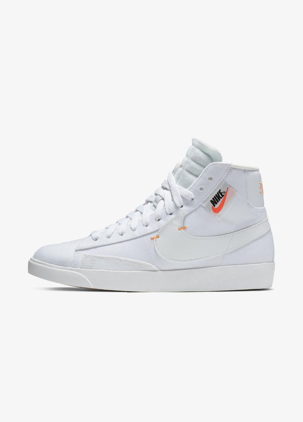 Кроссовки BQ4022-102 Nike W BLAZER MID REBEL белые демисезоны (317235524)