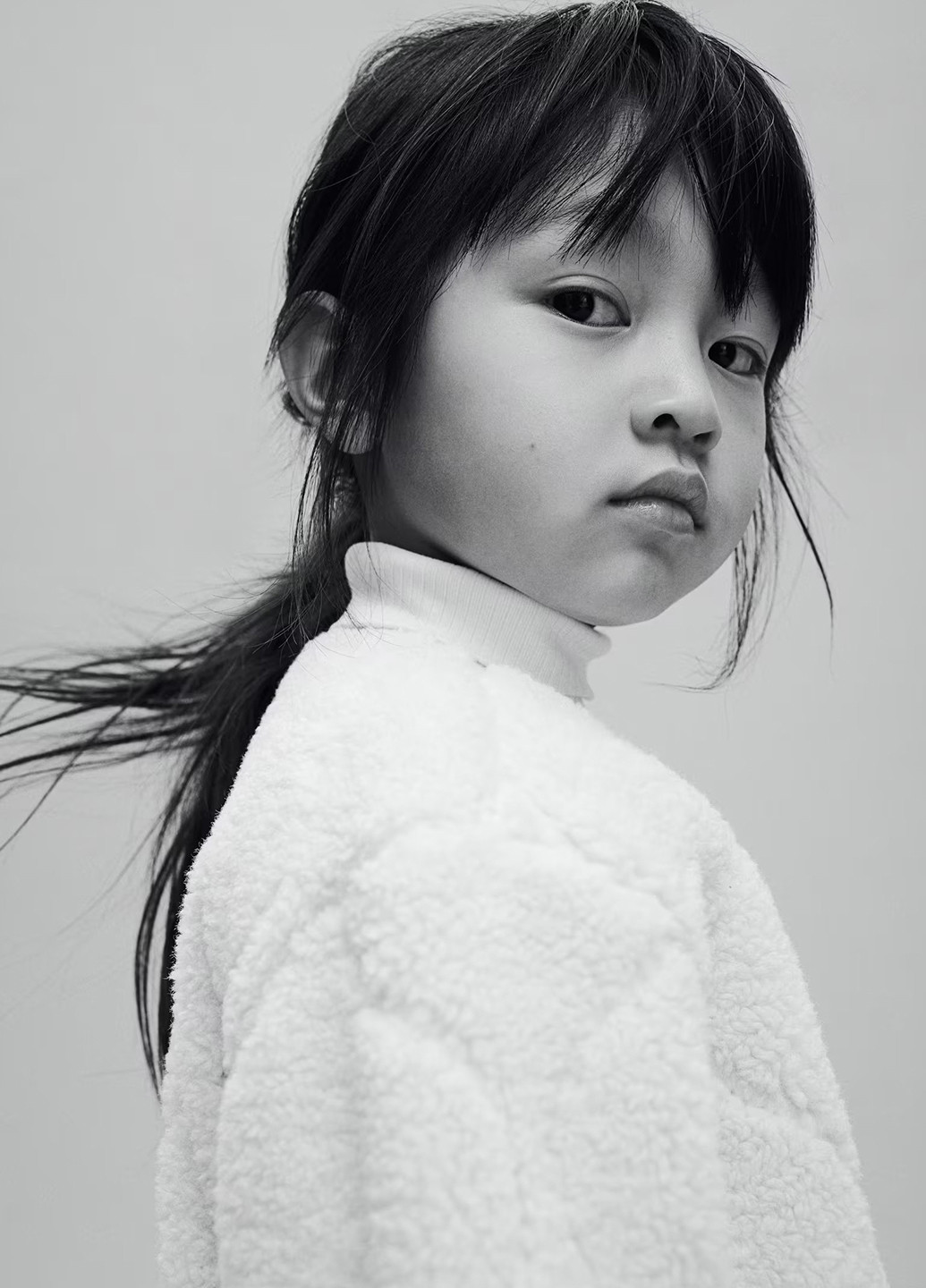 Молочная демисезонная куртка куртка-лайнер H&M