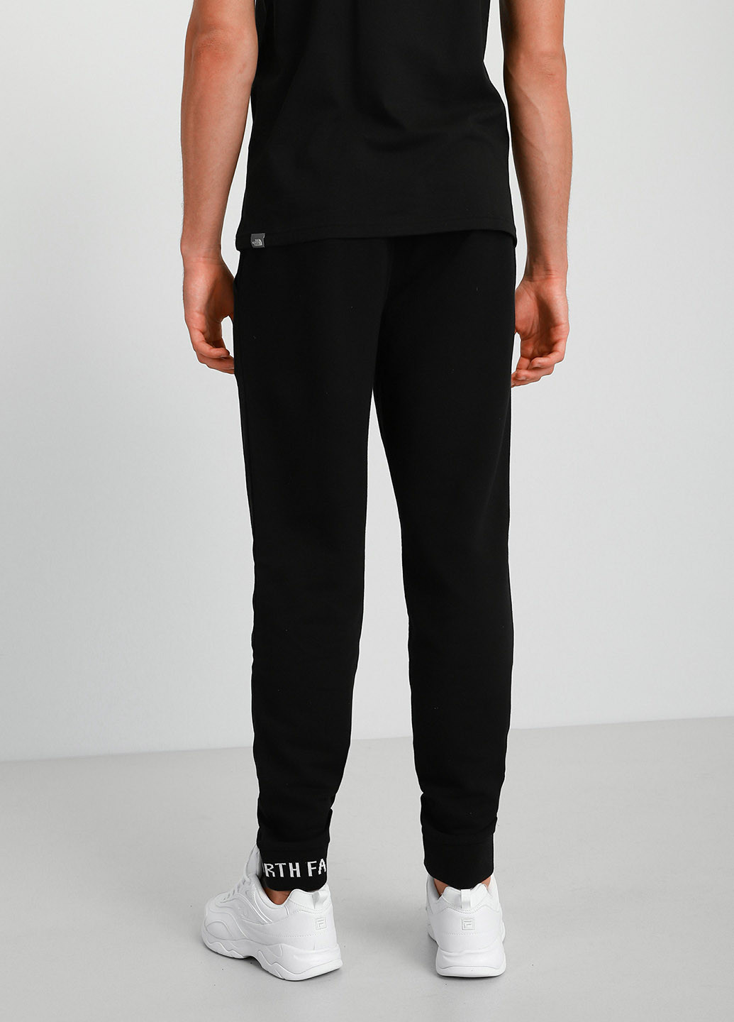 Черные спортивные демисезонные джоггеры брюки The North Face