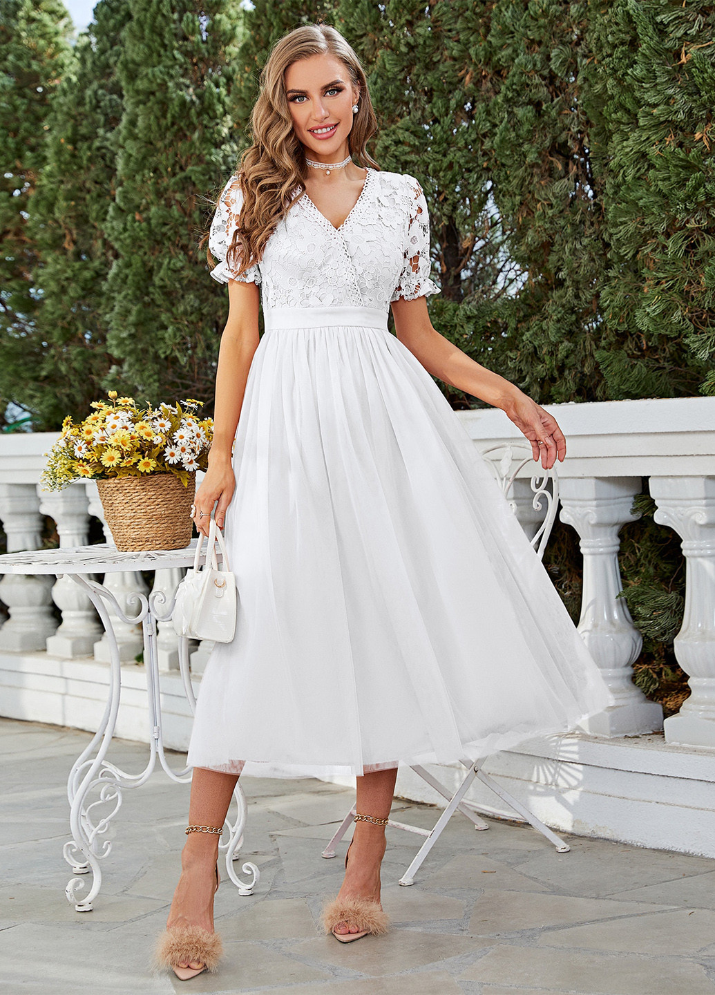 Белое кэжуал платье на запах, клеш SHEIN однотонное