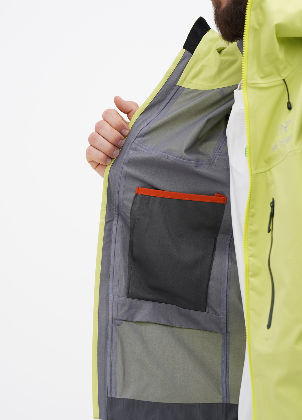 Салатова демісезонна куртка Arc'teryx