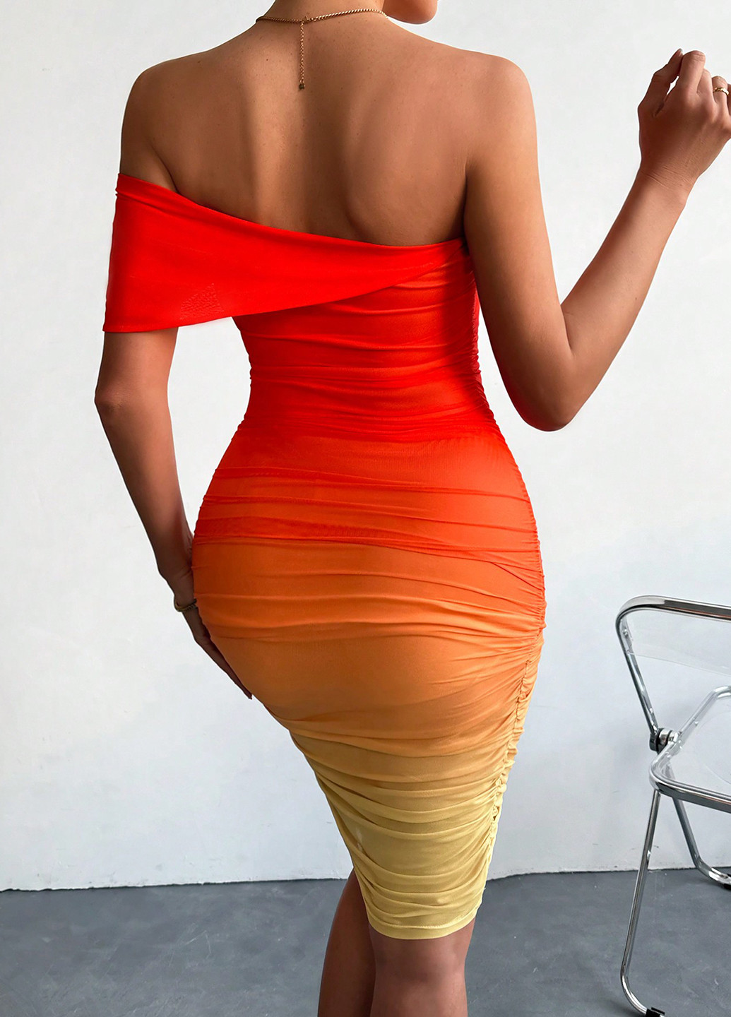 Комбінована кежуал сукня з відкритими плечима, на одне плече SHEIN з градієнтом