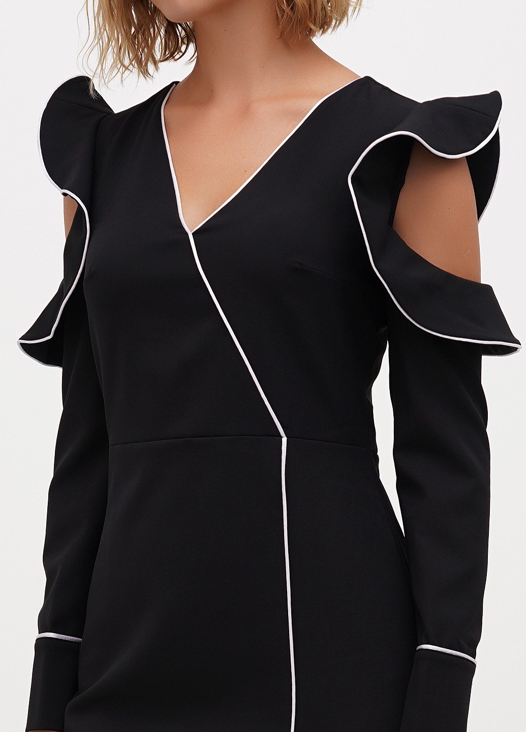 Чорна кежуал сукня Sassofono однотонна