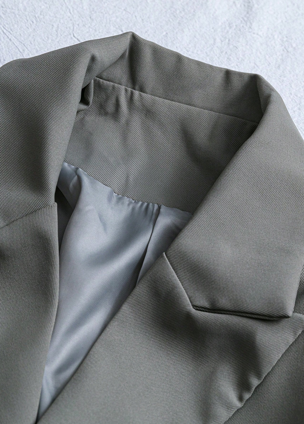 Серый женский жакет SHEIN однотонный - демисезонный