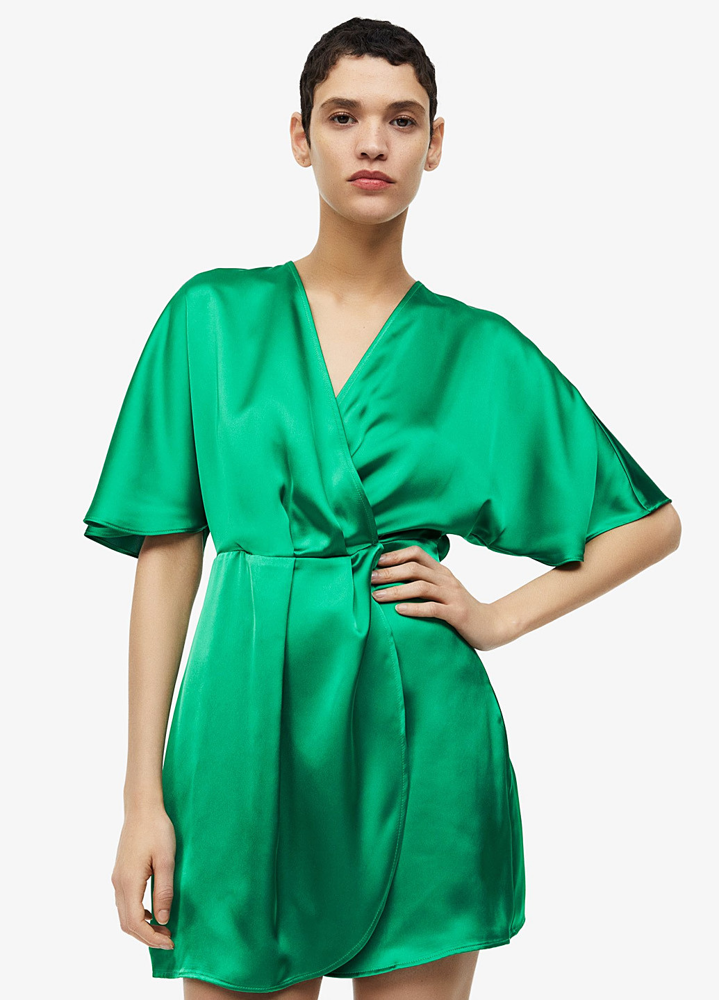 Зеленое кэжуал платье на запах H&M однотонное