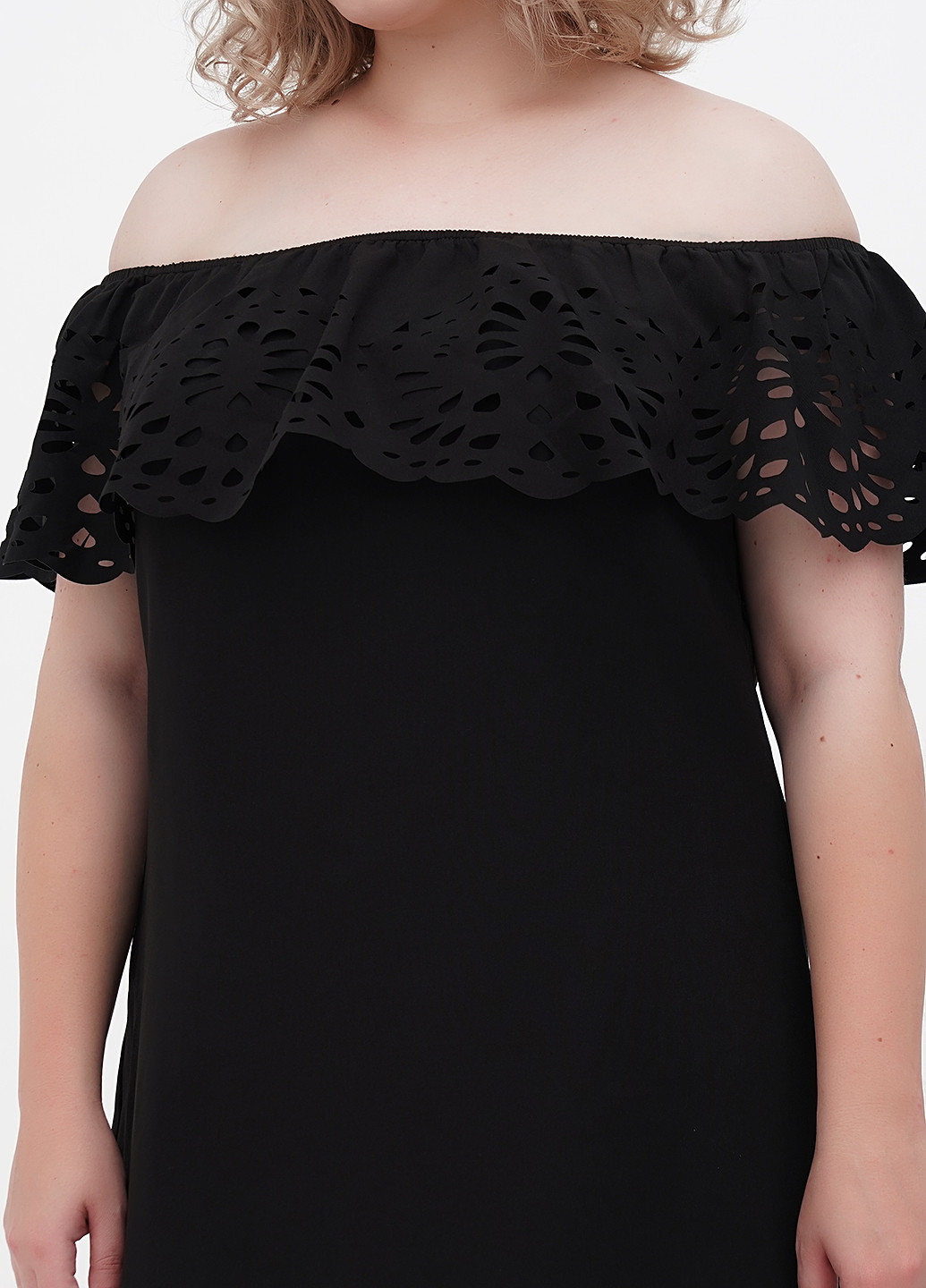 Черное кэжуал платье с открытыми плечами No Brand однотонное