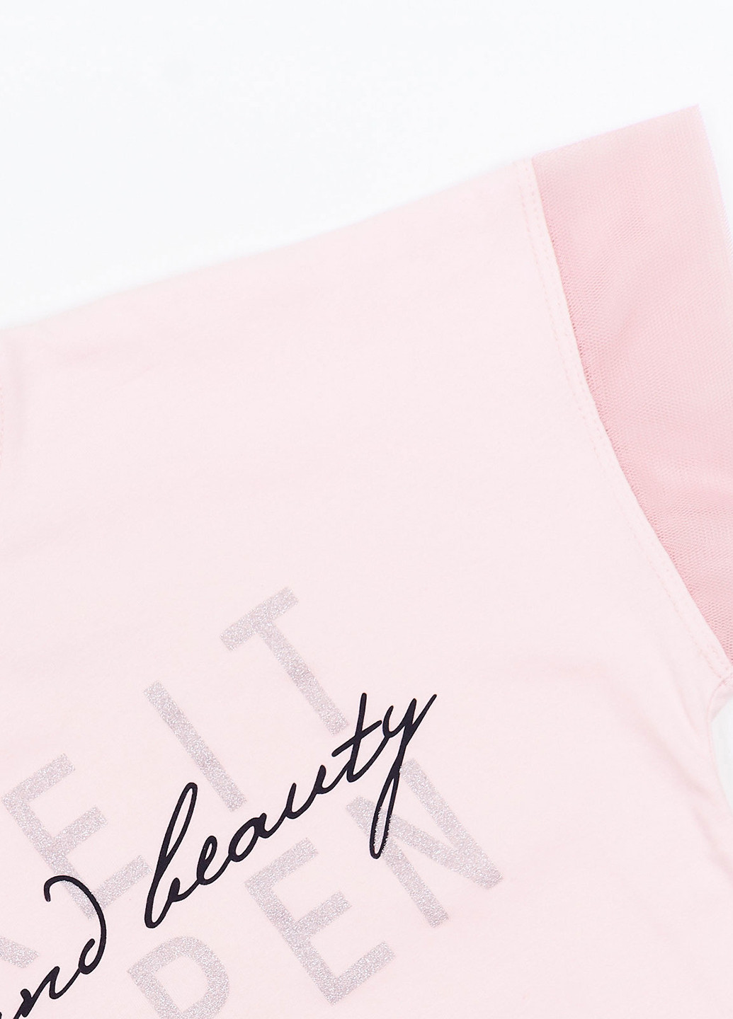 Светло-розовая летняя футболка Z16