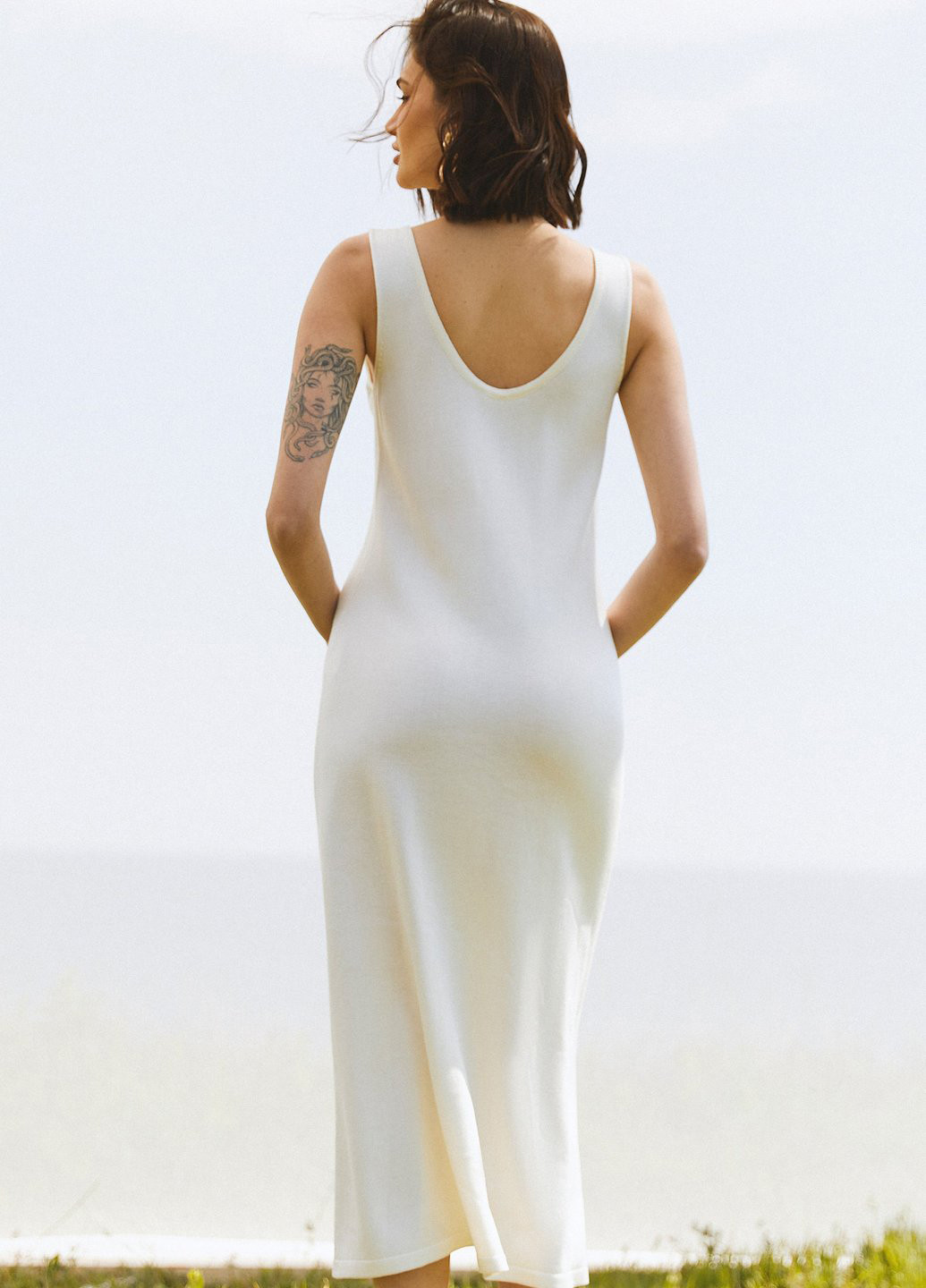 Молочное кэжуал платье Gepur однотонное