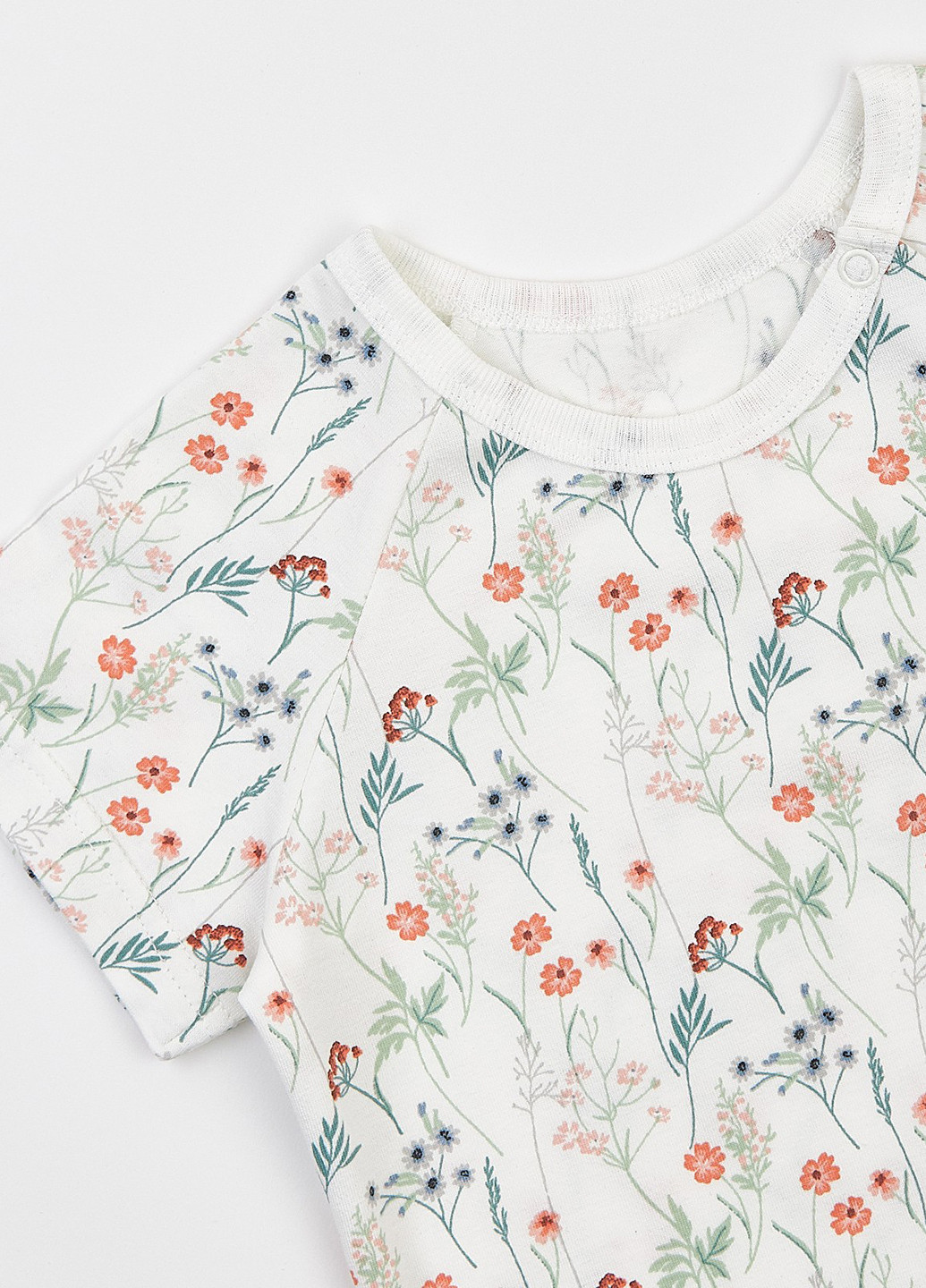 Молочная летняя футболка Ляля