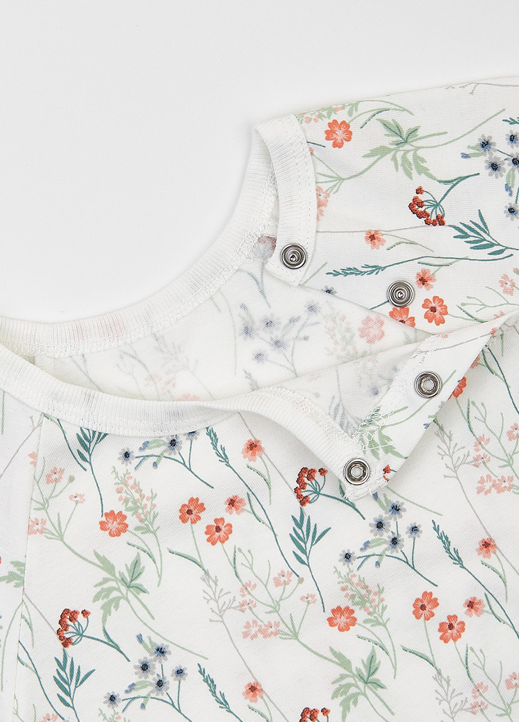 Молочная летняя футболка Ляля