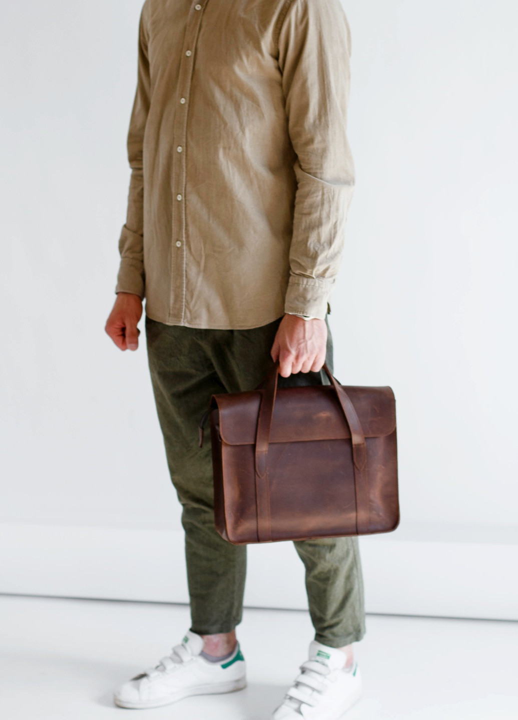 Минималистичная деловая мужская сумка ручной работы из натуральной винтажной кожи коричневого цвета Boorbon (253449134)