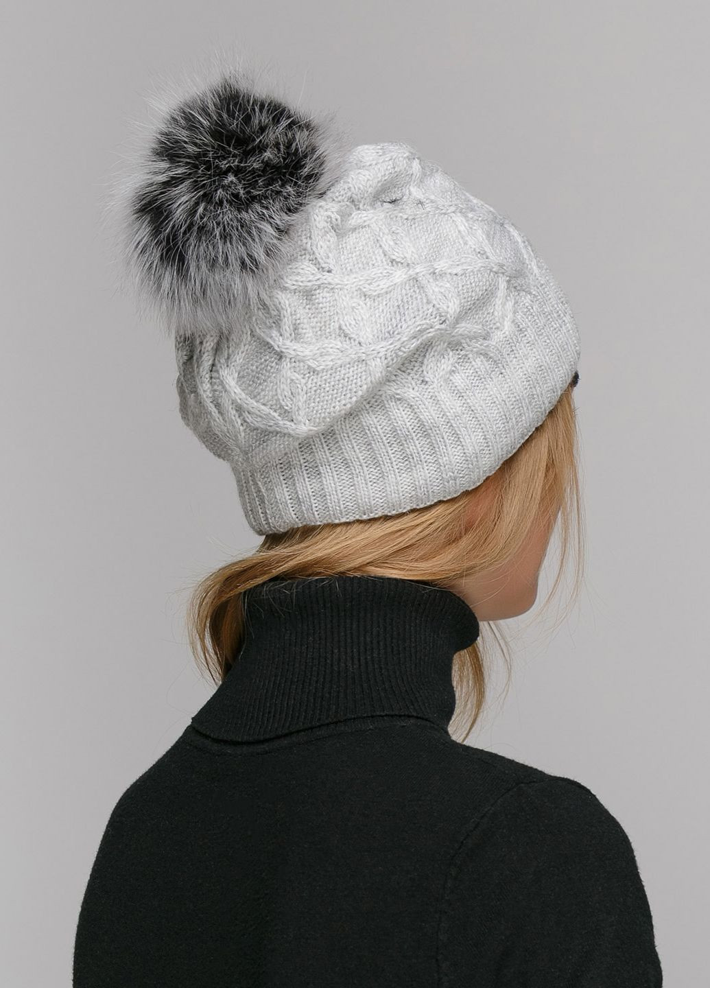 Зимняя теплая женская шапка на флисовой подкладке 550823 Merlini (249643057)
