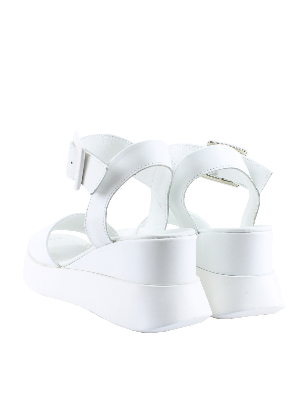 Белые босоножки Twenty Two