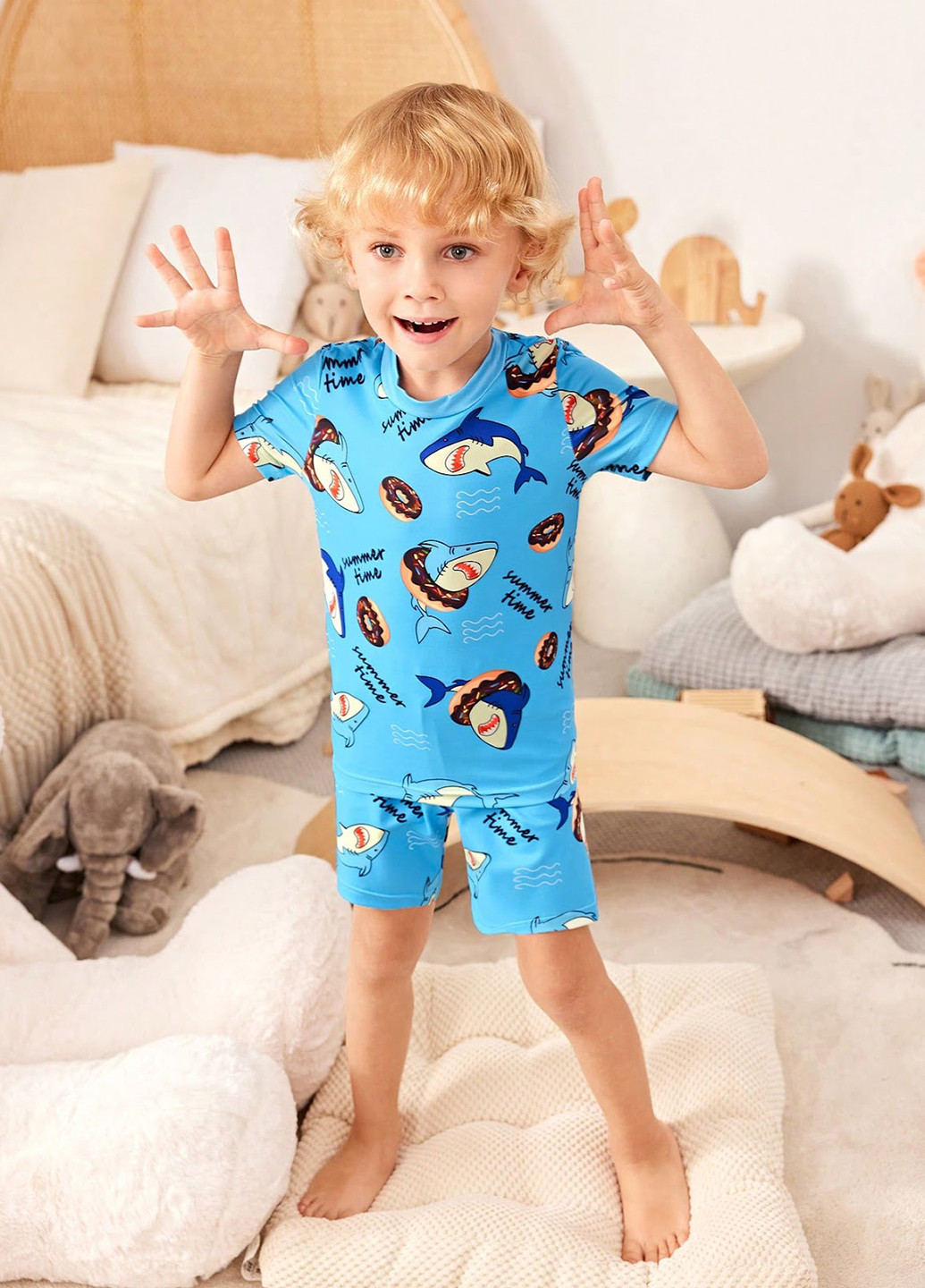 Блакитна всесезон піжама (футболка, шорти) футболка + шорти SHEIN