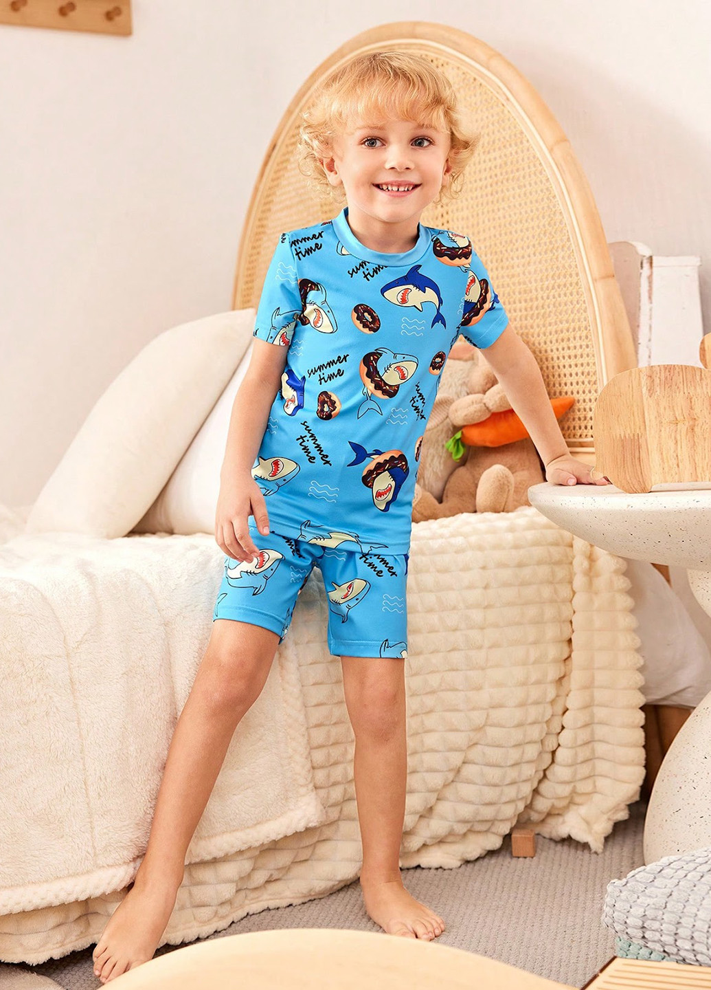 Блакитна всесезон піжама (футболка, шорти) футболка + шорти SHEIN