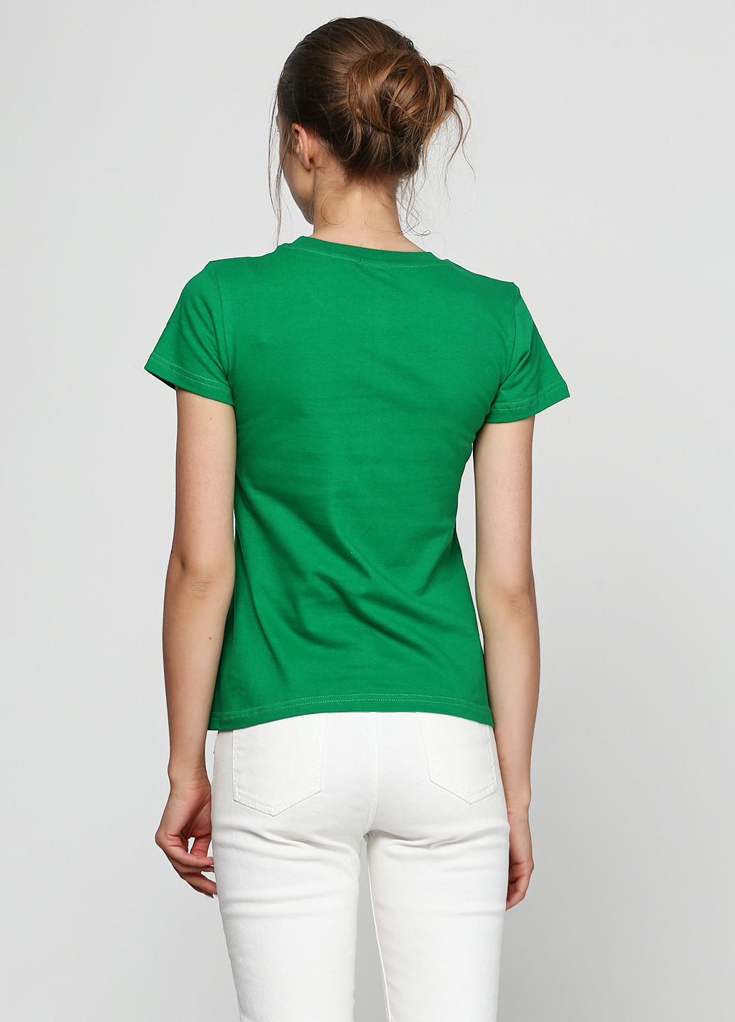 Зеленая летняя футболка Manatki