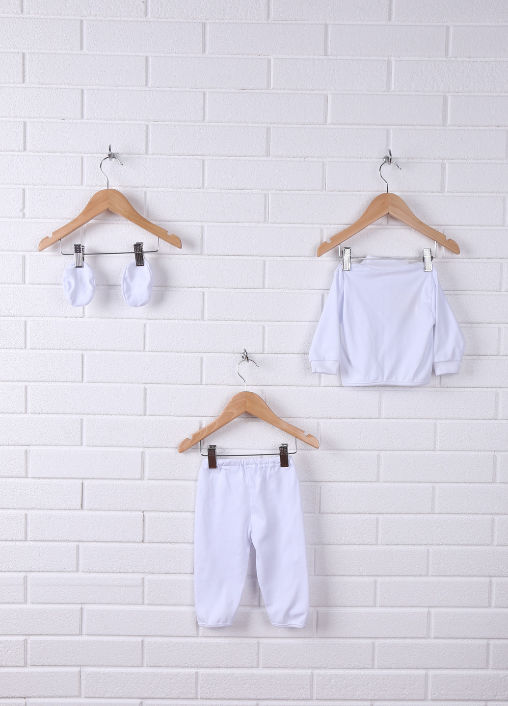 Білий демісезонний комплект (кофта, штани, шапочка, пінетки) Baby Art