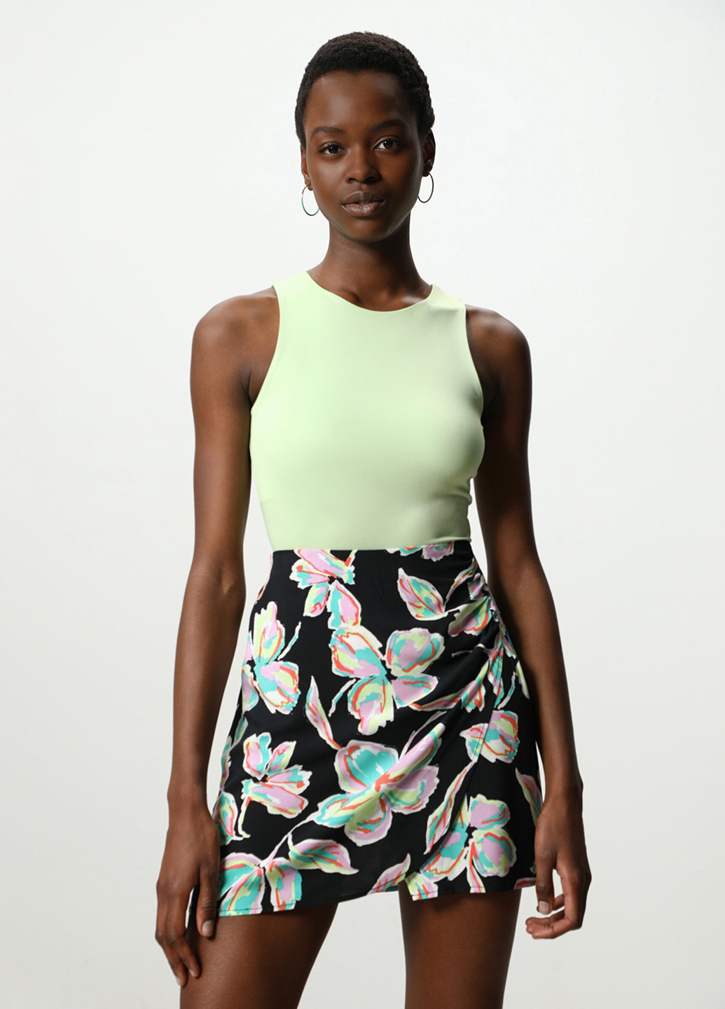 Черная кэжуал цветочной расцветки юбка Lefties а-силуэта (трапеция)