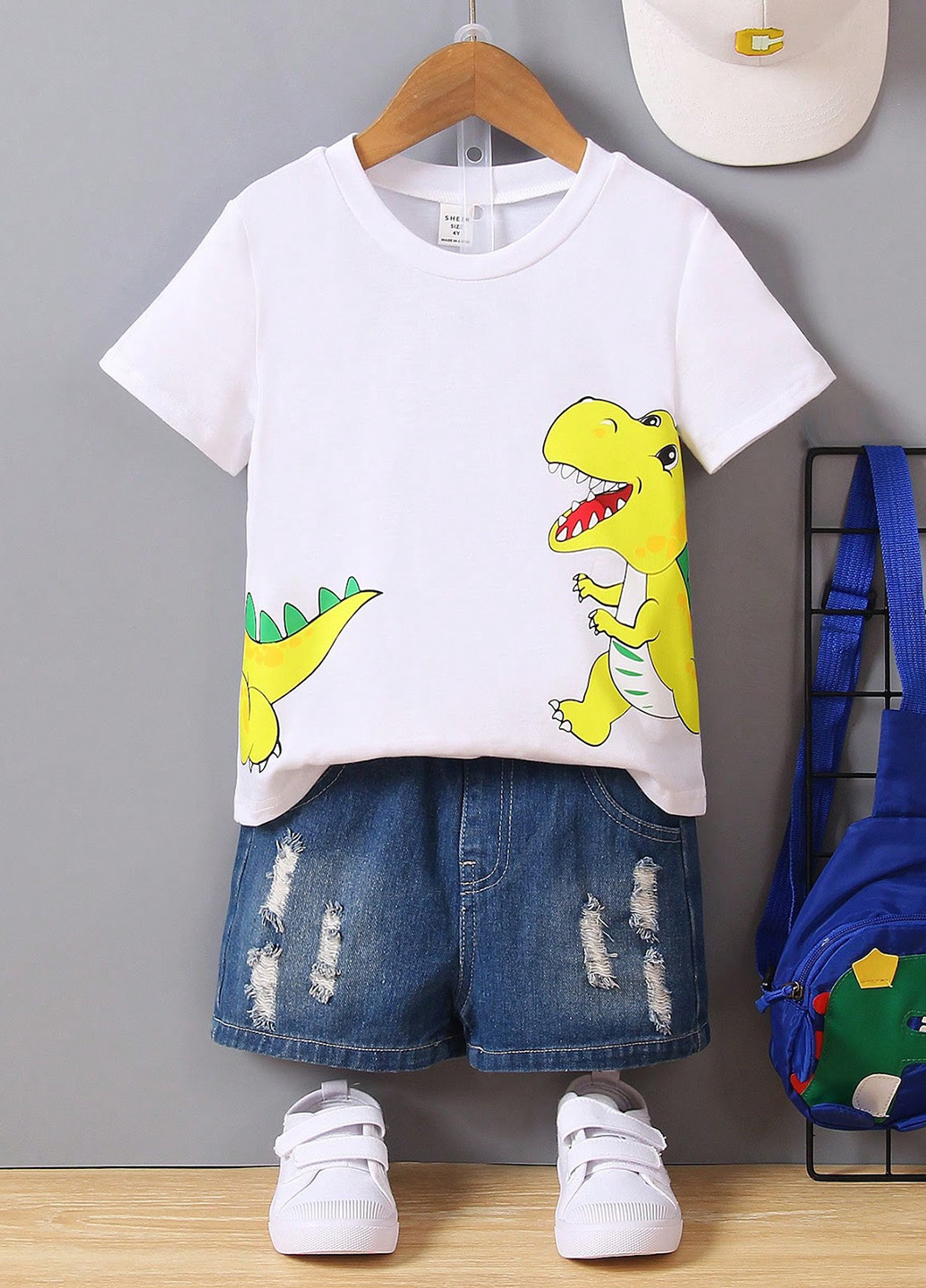 Біла літня футболка SHEIN