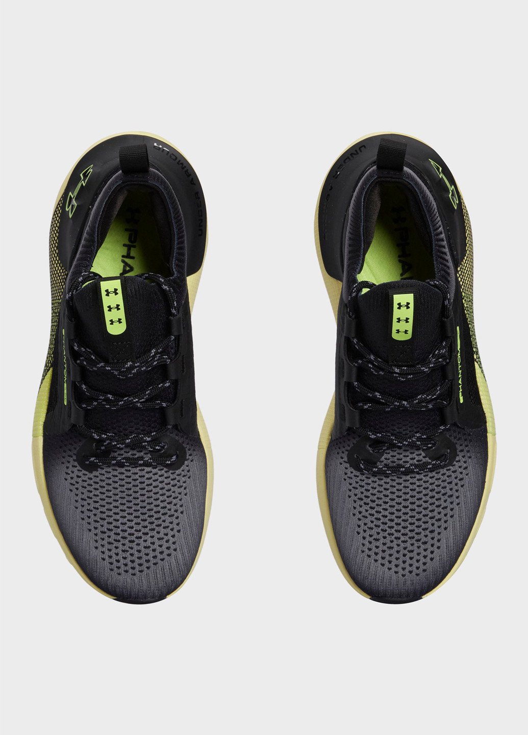 Черные всесезонные кроссовки Under Armour