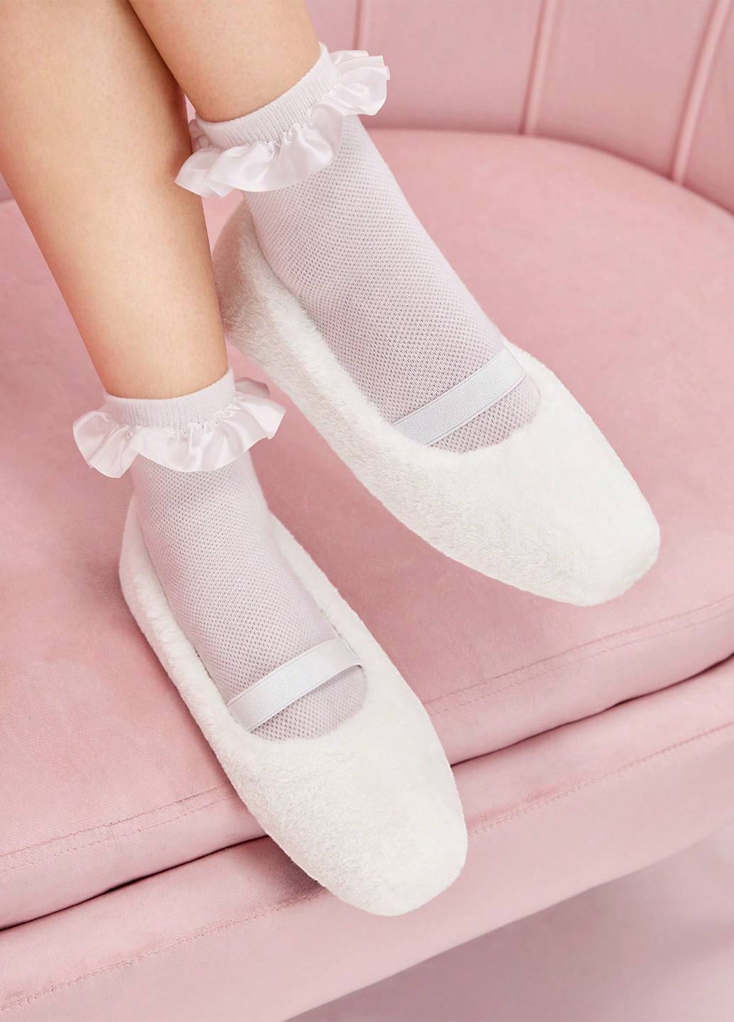 Жіночі балетки SHEIN | білі однотонні хутро текстиль (341250570)