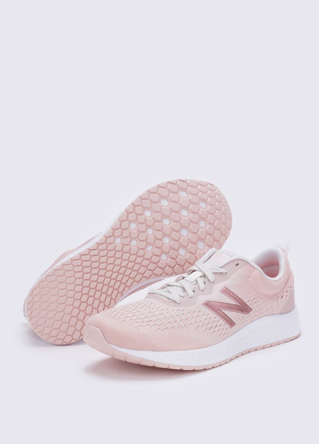 Светло-розовые всесезонные кроссовки New Balance Arishi