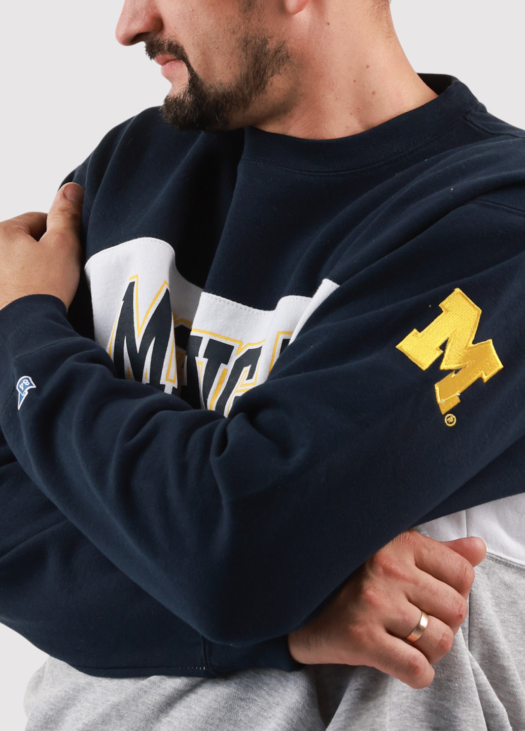 Комбінований світшот Blue 84 колор блок нашивки (361422100)