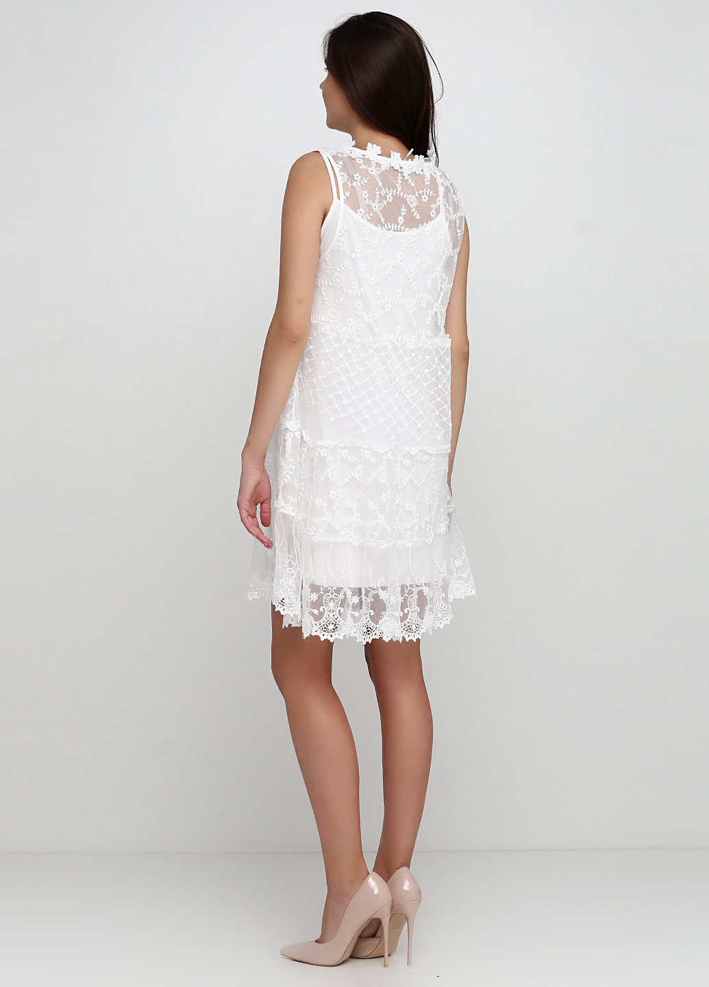 Белое кэжуал платье а-силуэт Miho's однотонное