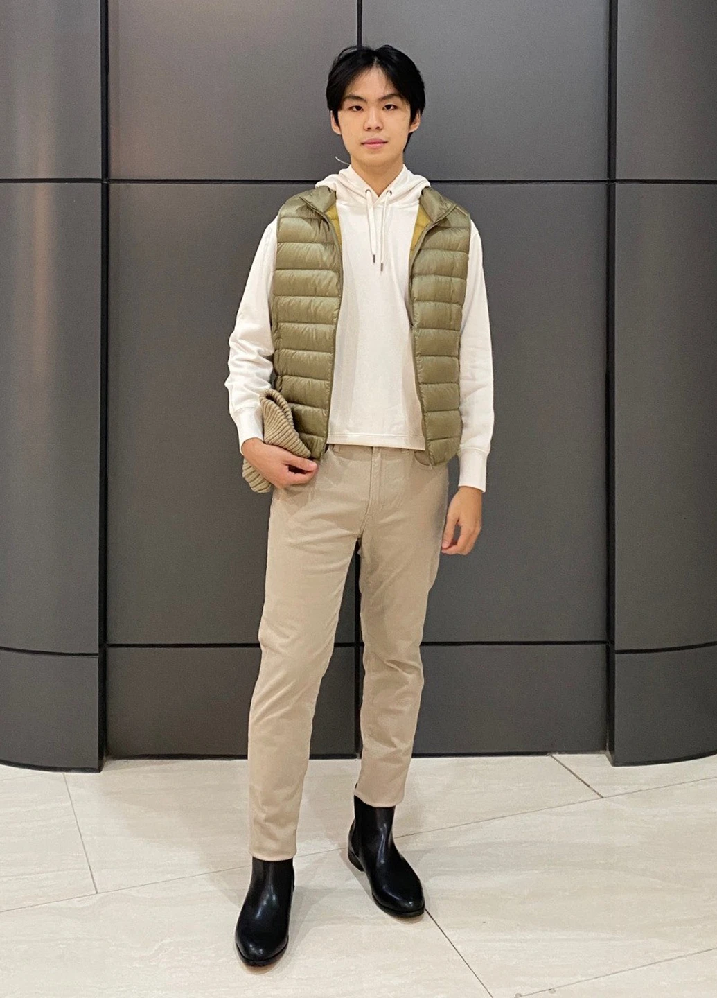 Жилет Uniqlo (333568542)