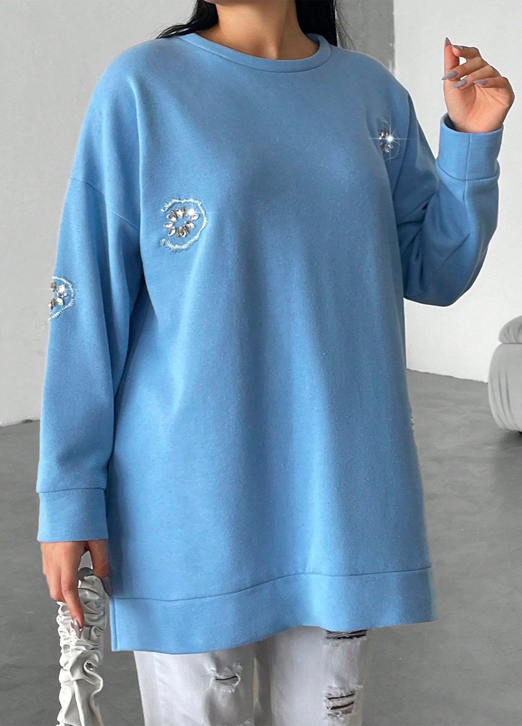 Блакитний світшот SHEIN однотонний вишивка, камені (325263747)