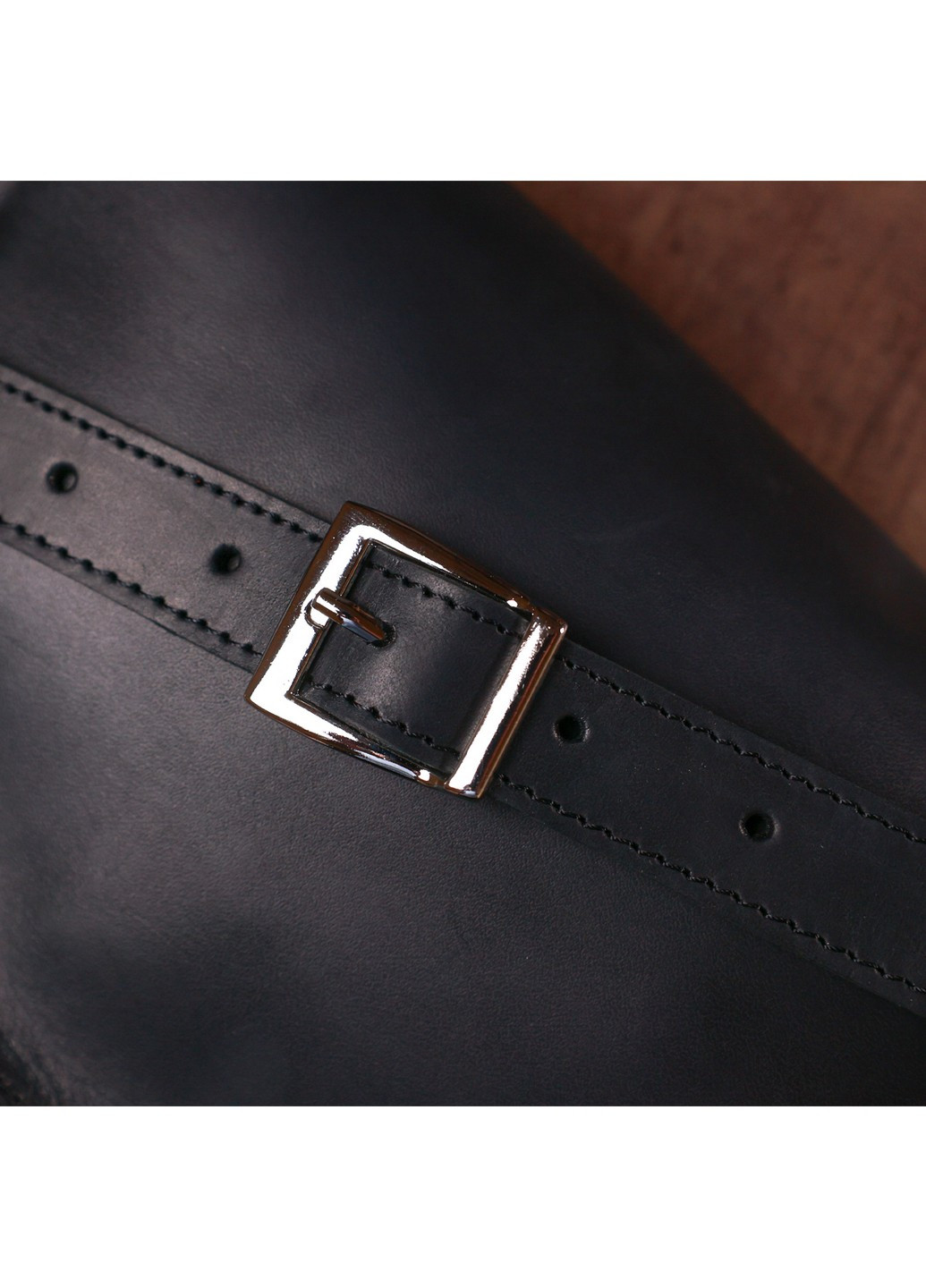 Шкіряна бананка 22х13, 5х6 см Shvigel (253660273)