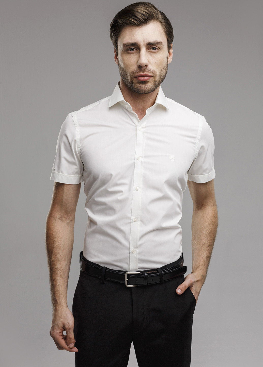 Белая классическая рубашка однотонная Franttini с коротким рукавом