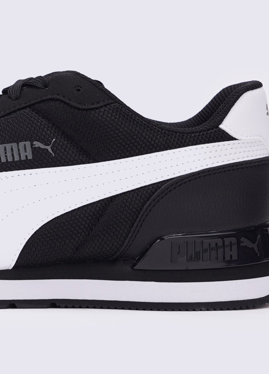 Черные всесезонные кроссовки Puma ST Runner V2 Mesh