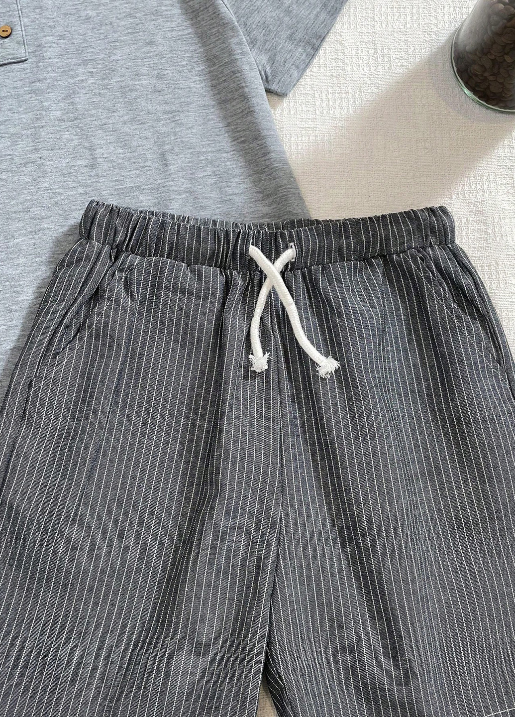 Светло-серый летний комплект (футболка, шорты) SHEIN