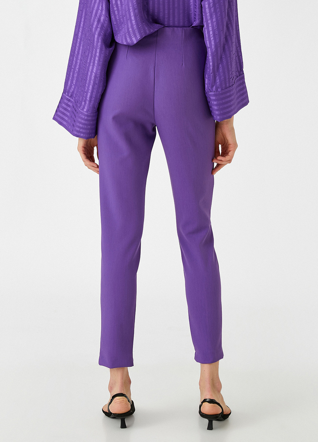 Фиолетовые кэжуал демисезонные зауженные, укороченные брюки KOTON
