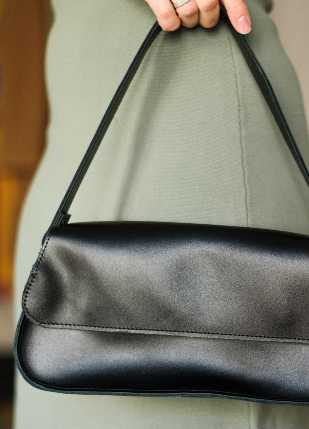 Жіноча сумка багет арт. 651 ручної роботи з натуральної шкіри лавандового кольору з легким глянцевим ефектом Boorbon (255406969)