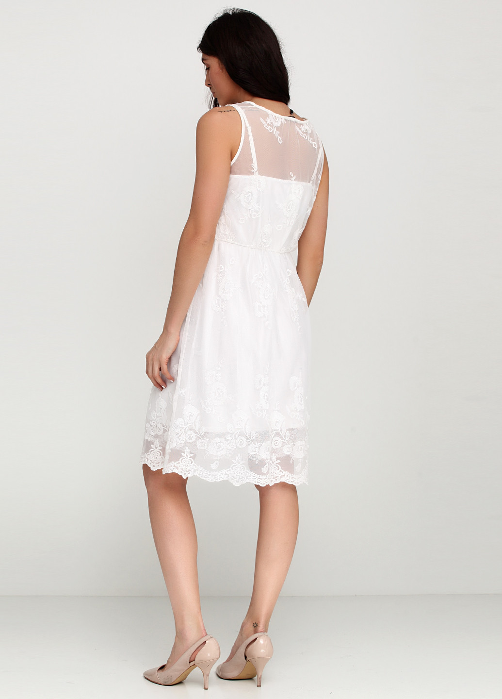 Білий коктейльна сукня Suerte однотонна