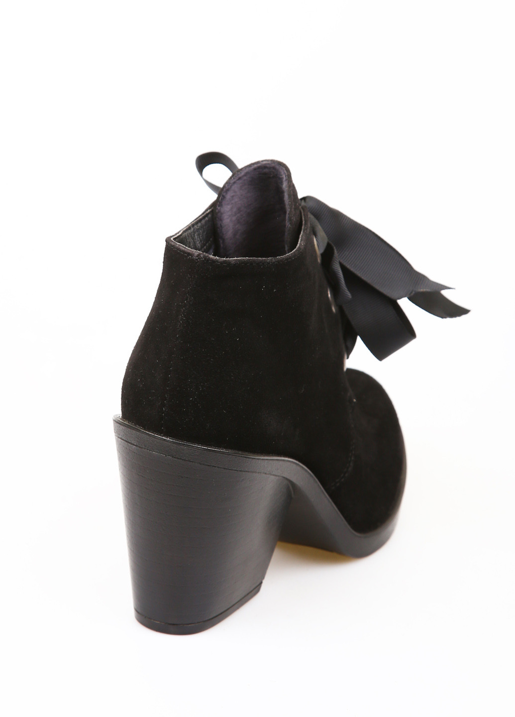 Осенние ботинки Number 22 с лентами из натуральной замши