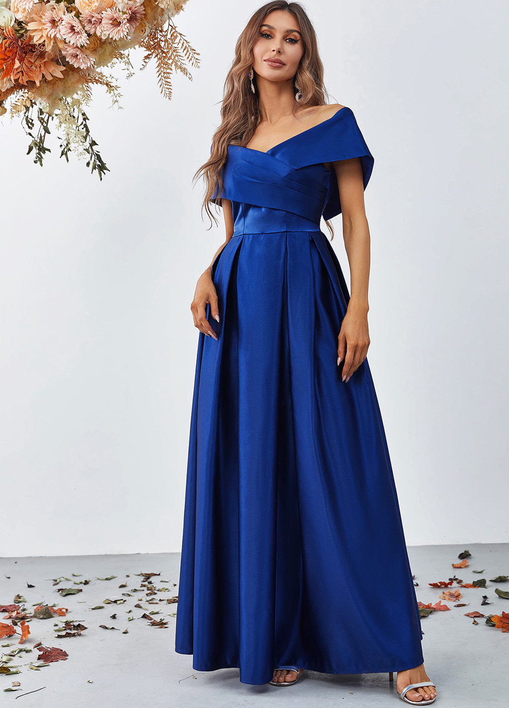 Синя вечірня сукня з відкритими плечима SHEIN однотонна