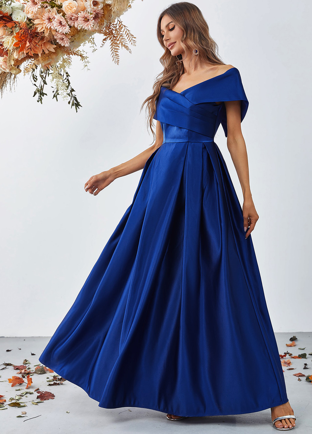 Синя вечірня сукня з відкритими плечима SHEIN однотонна