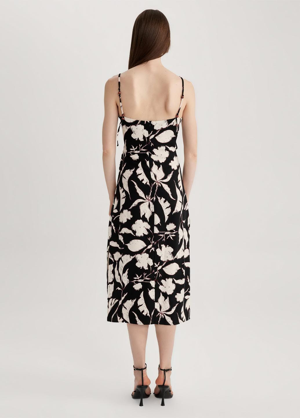 Чорна кежуал сукня сукня-комбінація DeFacto з квітковим принтом