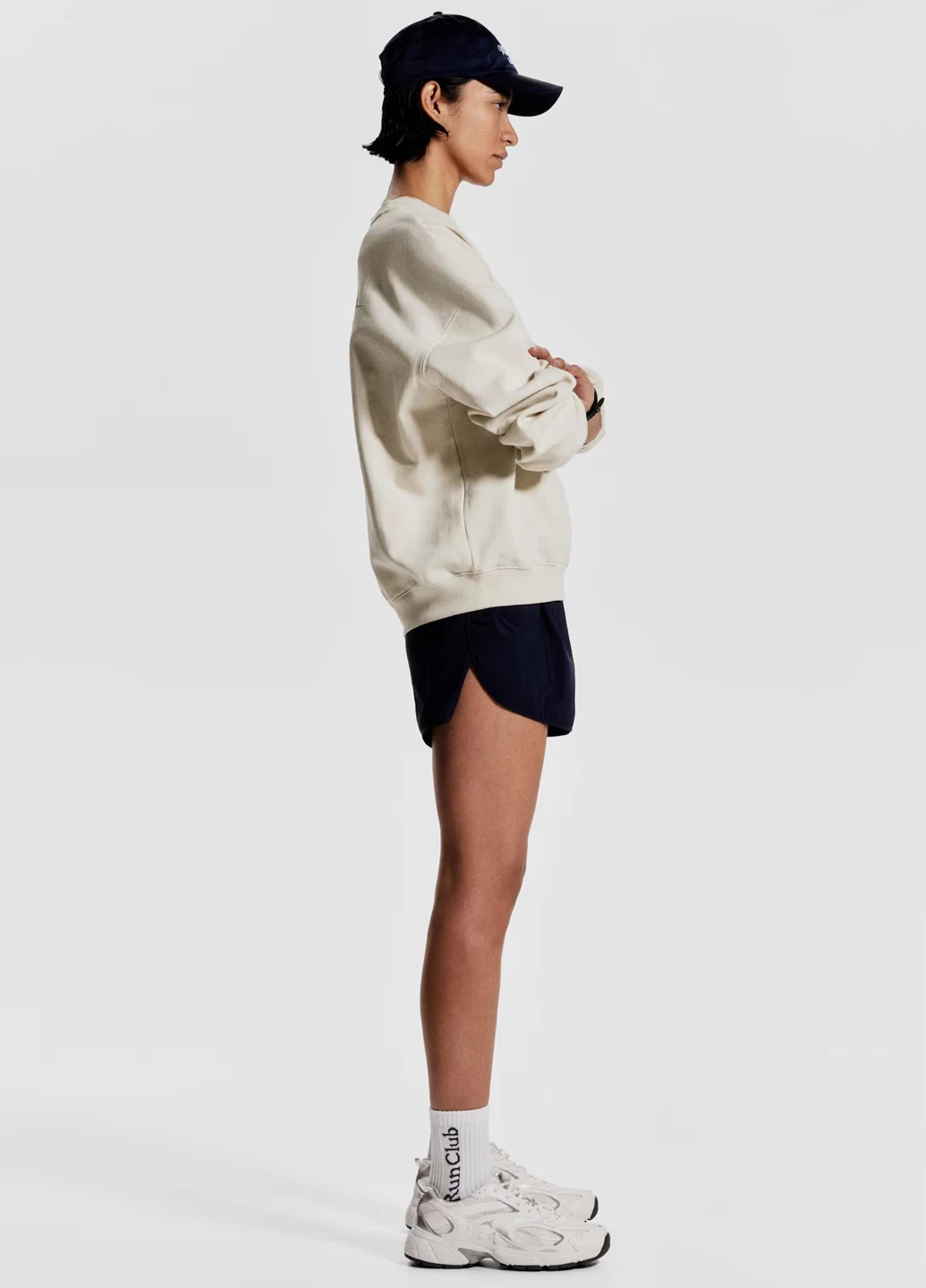 Кремовий світшот H&M напис без декору (369944348)