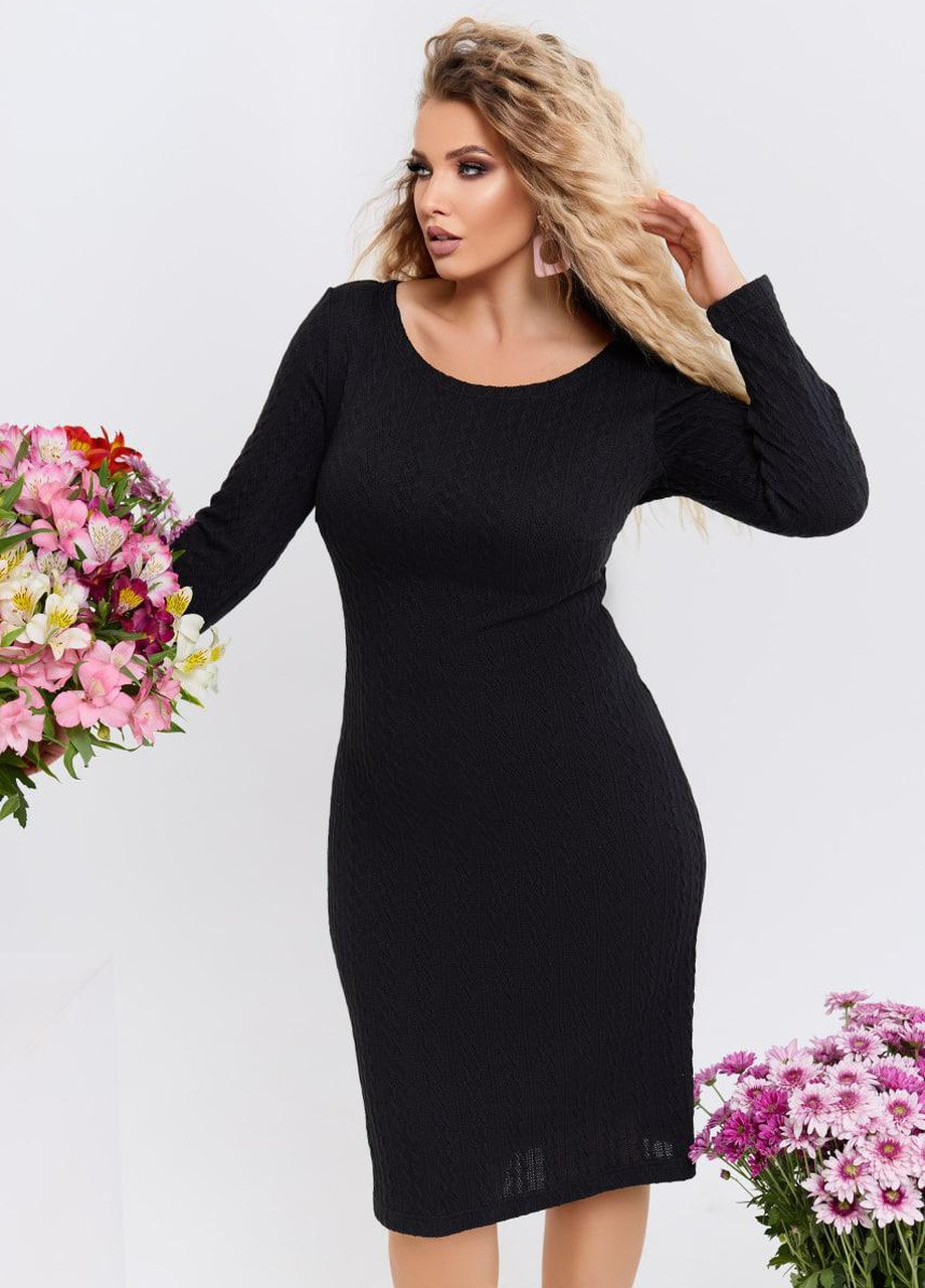 Черное женское силуэтное вязаное платье черного цвета р.48/50 374718 New Trend