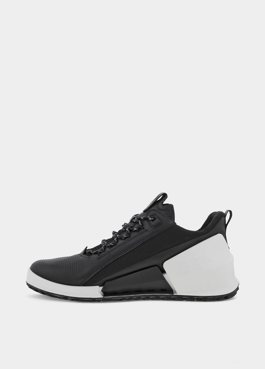 Черные демисезонные кросовки Ecco