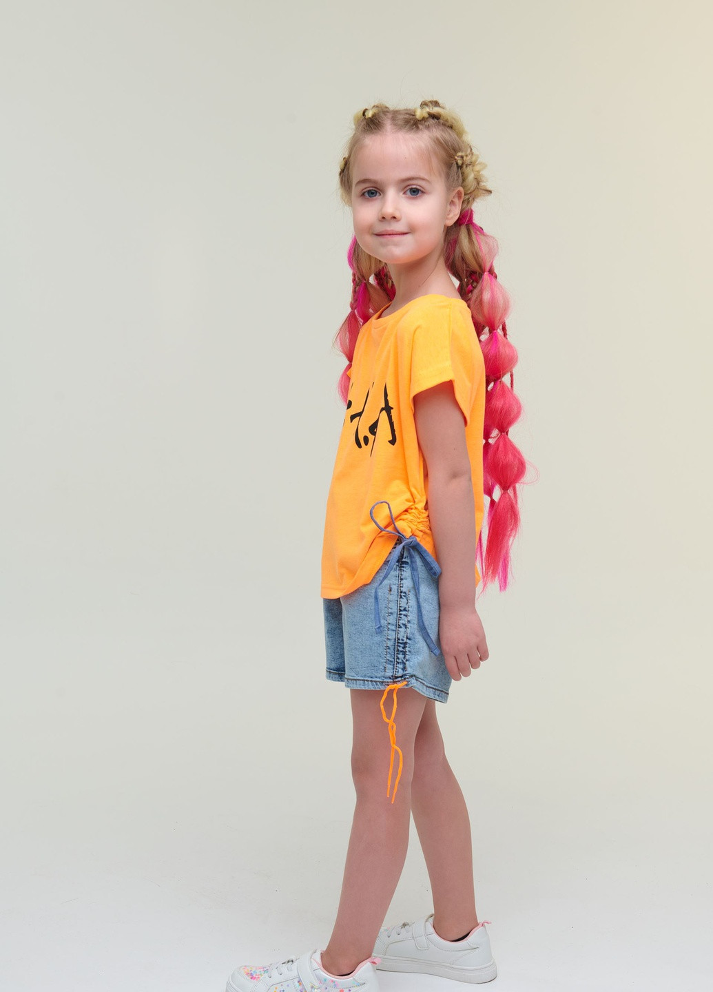 Джинсовые шорты с оранжевыми шнурками для девочки Yumster (252558630)