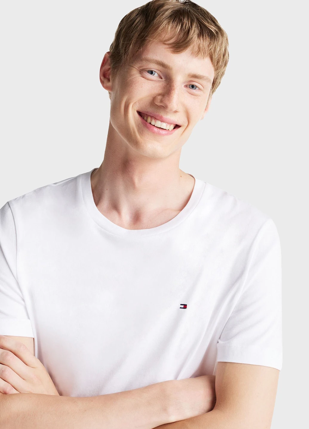 Белая футболка Tommy Hilfiger