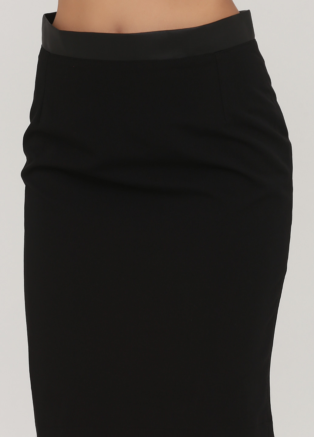 Черная офисная однотонная юбка Nife карандаш